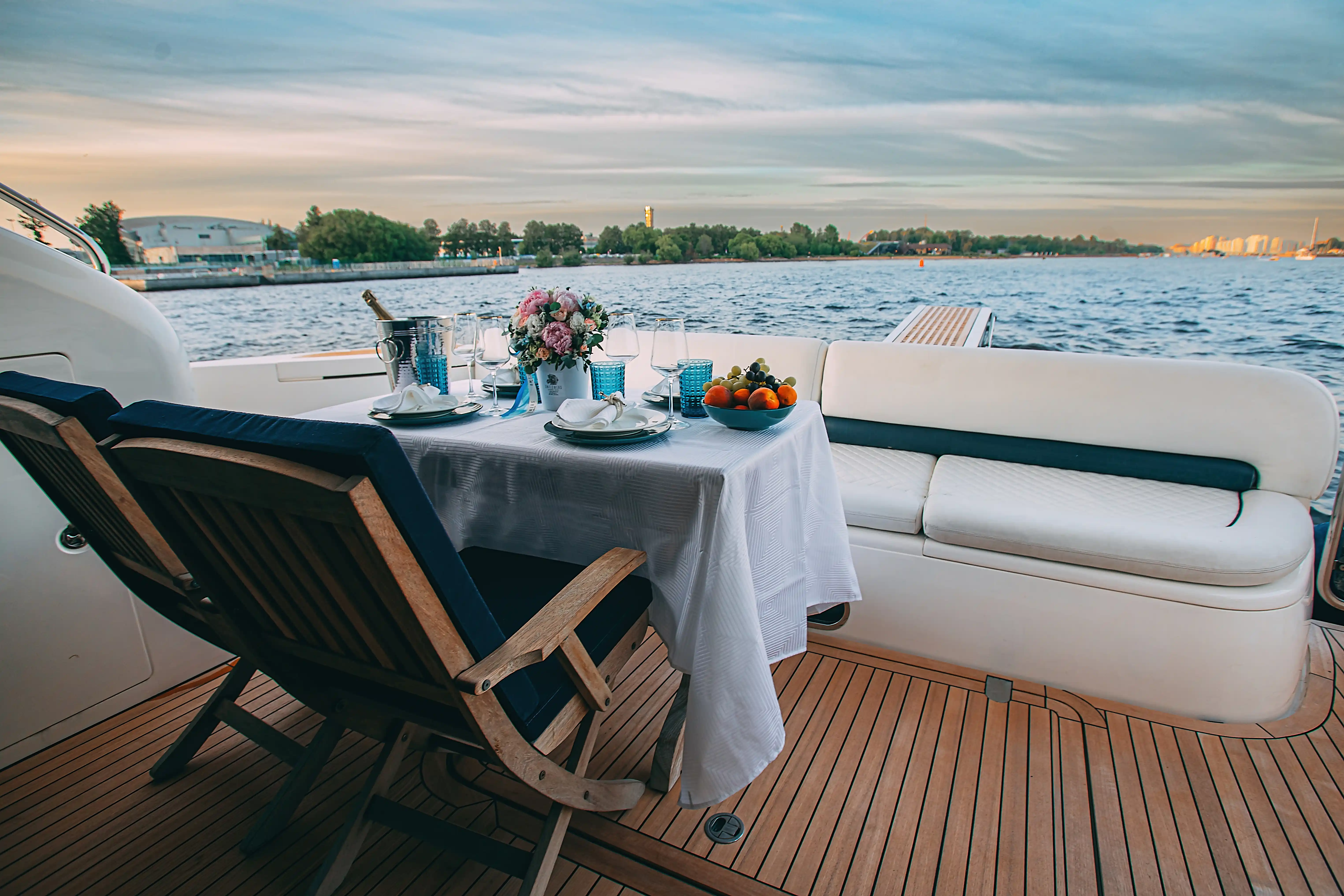 Яхта Princess 57 Esperanza image- 9